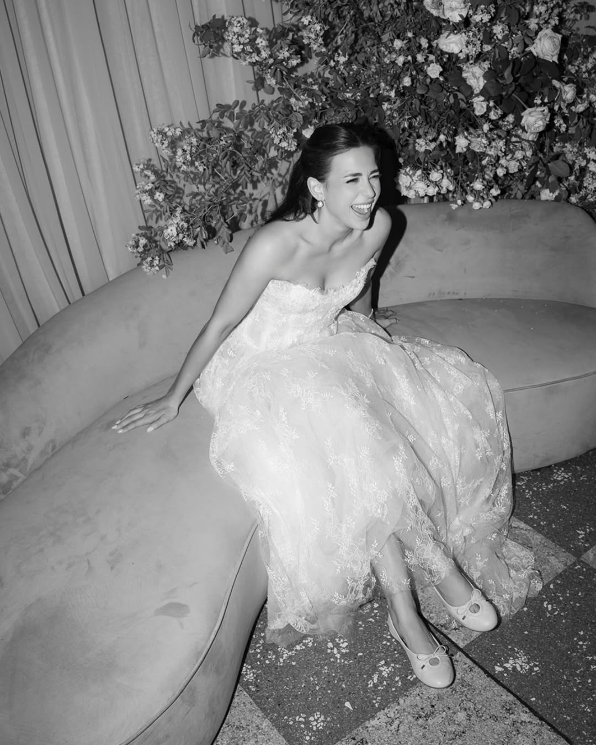 Bride in Calla luxury lace wedding dress by Floure available at Georgette bridal Brussels